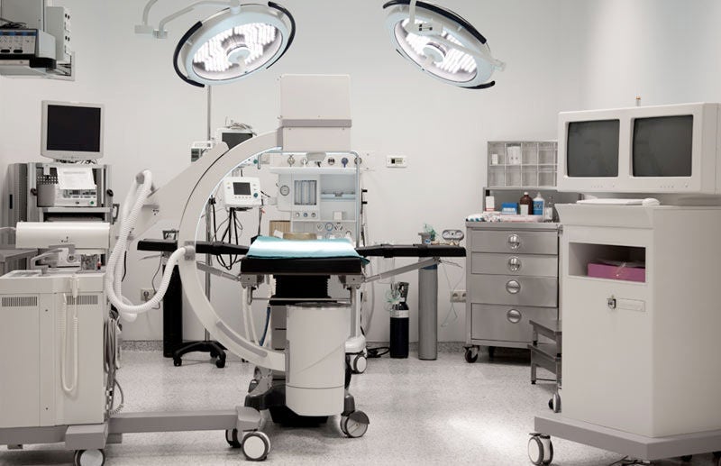 Sala y equipos hospitalarios