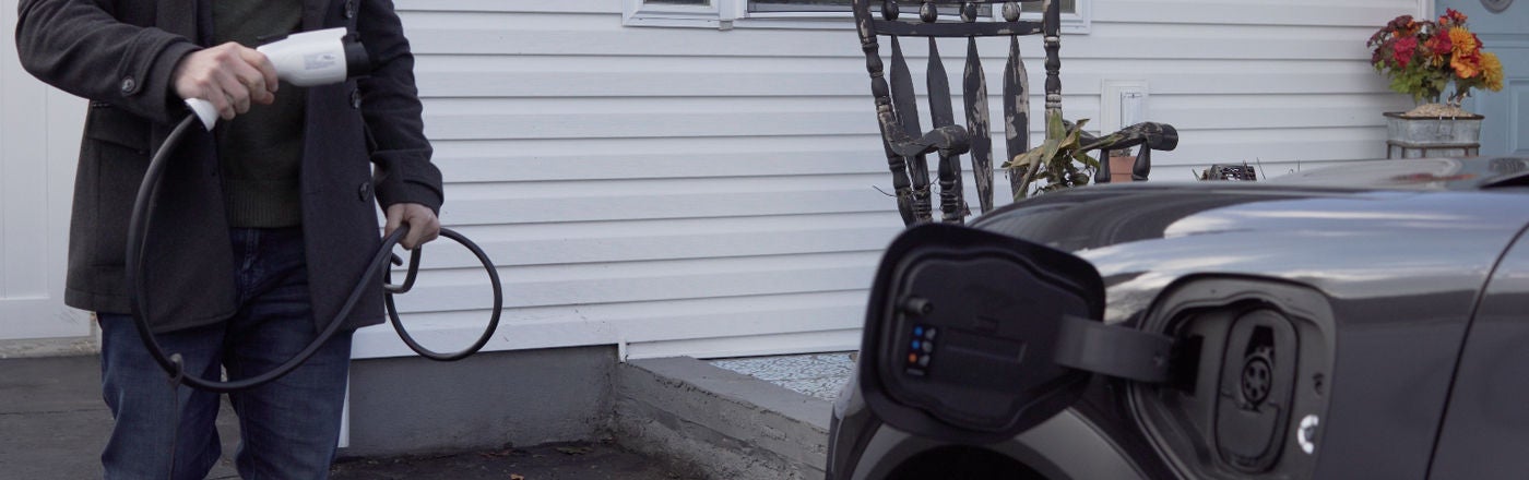 Vehículo eléctrico conectable en el hogar